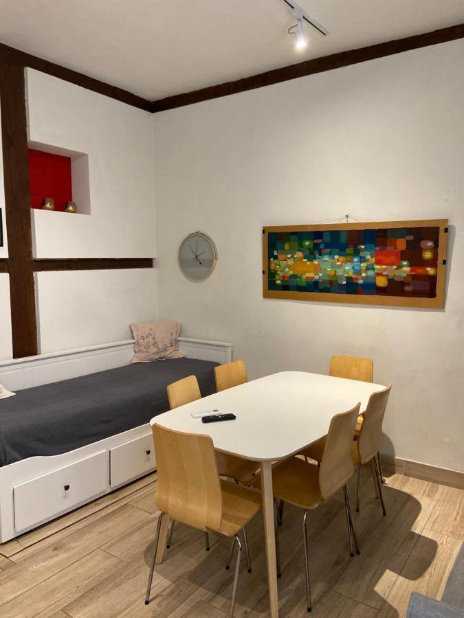 Opera-Suites Luxury La Boheme, In The Very Center Of Madrid. Exterior photo